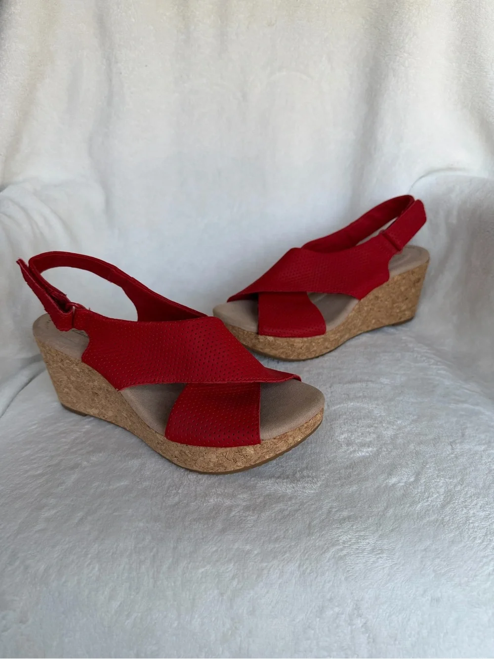 Clarks Collection Maritsa Lara Red Wedge Sandals US 8 NWOB MSRP $129